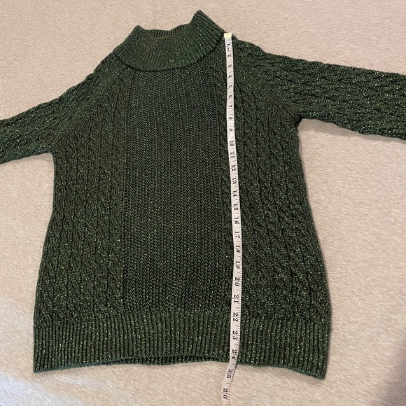 🌹2 for $20🌹 H&M Glittery Cable Knit Sweater Pullover Dark Green. Size XS - Picture 8 of 8